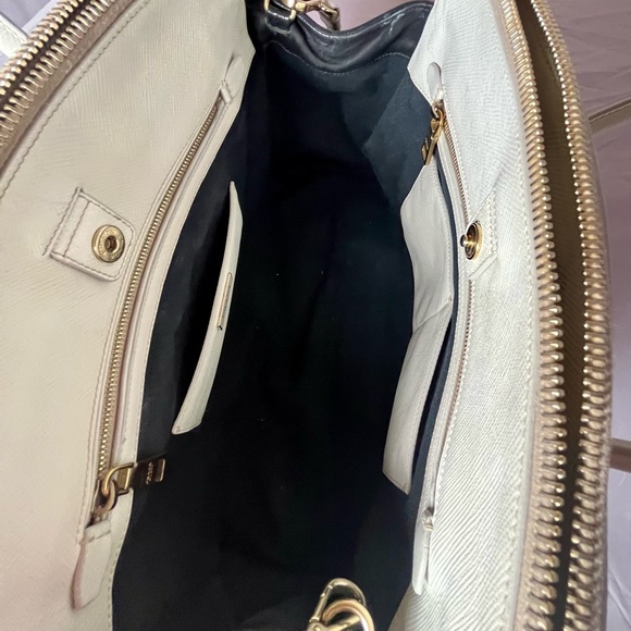 Prada Canapa Saffino Leather Large Tote with Strap - Picture 8 of 16